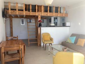 Appartements Studio renove avec parking, wifi, proche plage et centre - FR-1-418-93 : photos des chambres