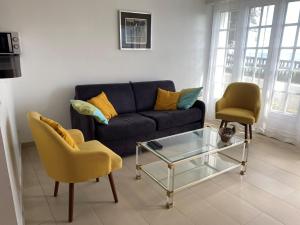 Appartements Studio renove avec parking, wifi, proche plage et centre - FR-1-418-93 : photos des chambres