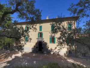 Farmhouse in Umbria near Lake Trasimeno