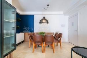 Terrazo 407A - Apto 2 quartos em condomínio de luxo à 300 metros da Praia de Bombas