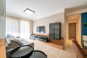 Terrazo 407A - Apto 2 quartos em condomínio de luxo à 300 metros da Praia de Bombas