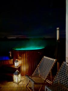 Pod Izerskim Niebem - kameralny domek z balią, w sąsiedztwie Świeradowa-Zdroju