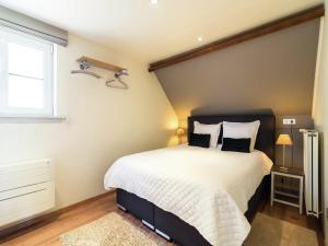 Apartment in Maldegem with Scenic Terrace