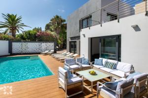 Villa Chic Romance by Abahana Villas