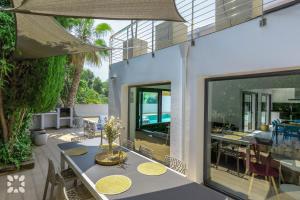 Villa Chic Romance by Abahana Villas