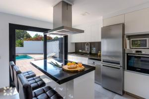 Villa Chic Romance by Abahana Villas