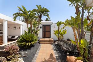 Casa Strelitzia by Escape Home