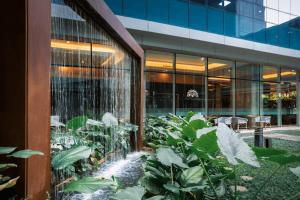 Private Apartment Wyndham Panbil with Gym & Pool