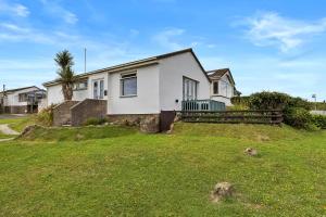 Finest Retreats - Sea Thrift at Widemouth Bay