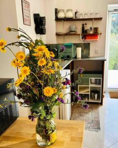 NEW! Remote cosy apartment