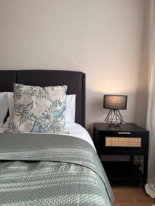 Bright & Spacious 1-Bed Apartment with Balcony & Private Parking