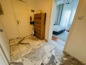 3-Raum-City-Apartment Ost-5