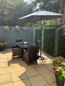 Sun Terrace Lodge Weybridge