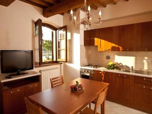 Villa in Cannara with Pool near Assisi