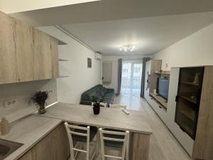 Staywell Accomodation city center with underground parking and AC