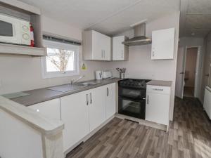 Gold Caravan 316
