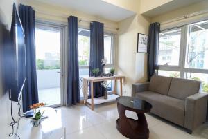 bayshore residential resort 1 - 1BR Near Ayala Mall Manila Bay
