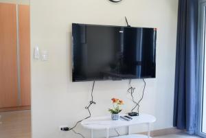 bayshore residential resort 1 - 1BR Near Ayala Mall Manila Bay