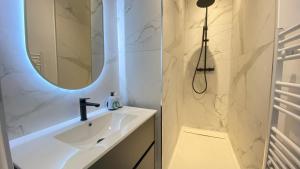 Appartement T4 au coeur du Triangle dOr