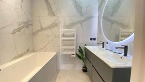 Appartement T4 au coeur du Triangle dOr