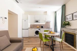 Apartamentos Blume Conde Aranda