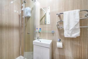 * Well equipped apartment for a relaxing cosy and luxurious fun stay + Free Parking + Free Fast WiFi *