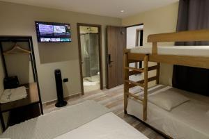 Casa Moderna Laureles con Jacuzzi y 7 Baños