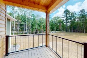 The Crossing at Lake Forest- 35