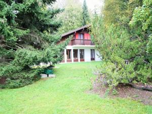 Bright Chalet with Terrace