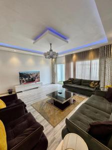 Reemax Chalet Paradise