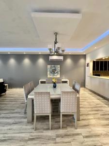 Reemax Chalet Paradise