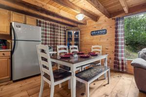 Little Valley Hideaway by American Patriot Getaways