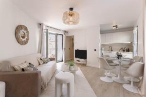 SOLEA - Vieux Port, Terrasse, Plages & Palais