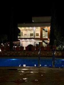 AraVilla Queen - Luxury 5BHK Boutique Villa With Pool