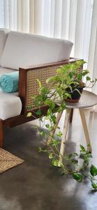 Villa 316 - Cozy Beach Vibe Family Home - 20 min to Colombo