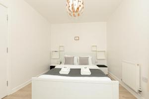 Full of light 2BR Flat near Canary Wharf with Balcony