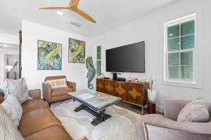 Shangri La by Coastline Vacation Rentals