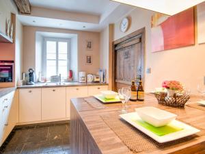 Traditional Cottage with private terrace