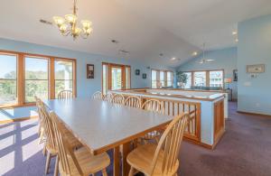 D3501 Clearview by the Sea - Pool, Hot Tub, Volleyball, Pool Table, Pets OK