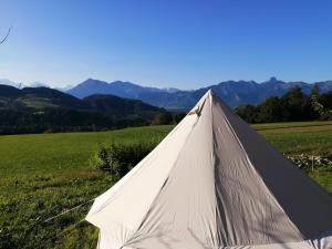 Tipi Zelt mit Bergsicht