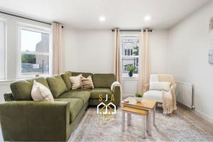 Berry Street Stay - SJA Stays - Modern 2 Bed Apartment