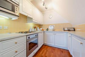 St Brides Bay Sea View