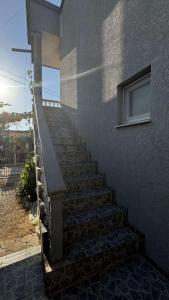 Apparteman donij stoj