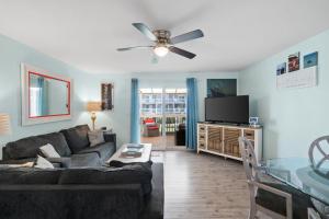 BD 430-60 by Coastline Vacation Rentals