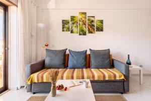 GuestReady - Deluxe home with terrace in Caparica