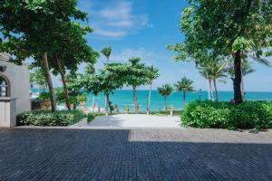 The Roar Bar - Elyhaven Venice 89 Fireworks & Sea View