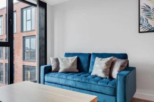 Modern & Light 2 Bed Flat in Central Birmingham