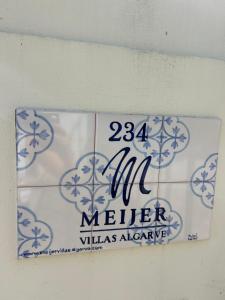 Perfect Golf & Beach Villa for 8 people