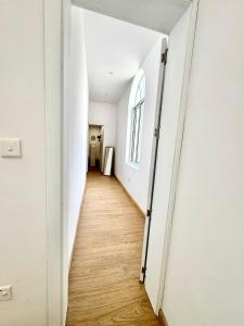 RED Modern 1BR Near Promenade