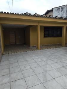 Conforto e Mar a Poucos Metros